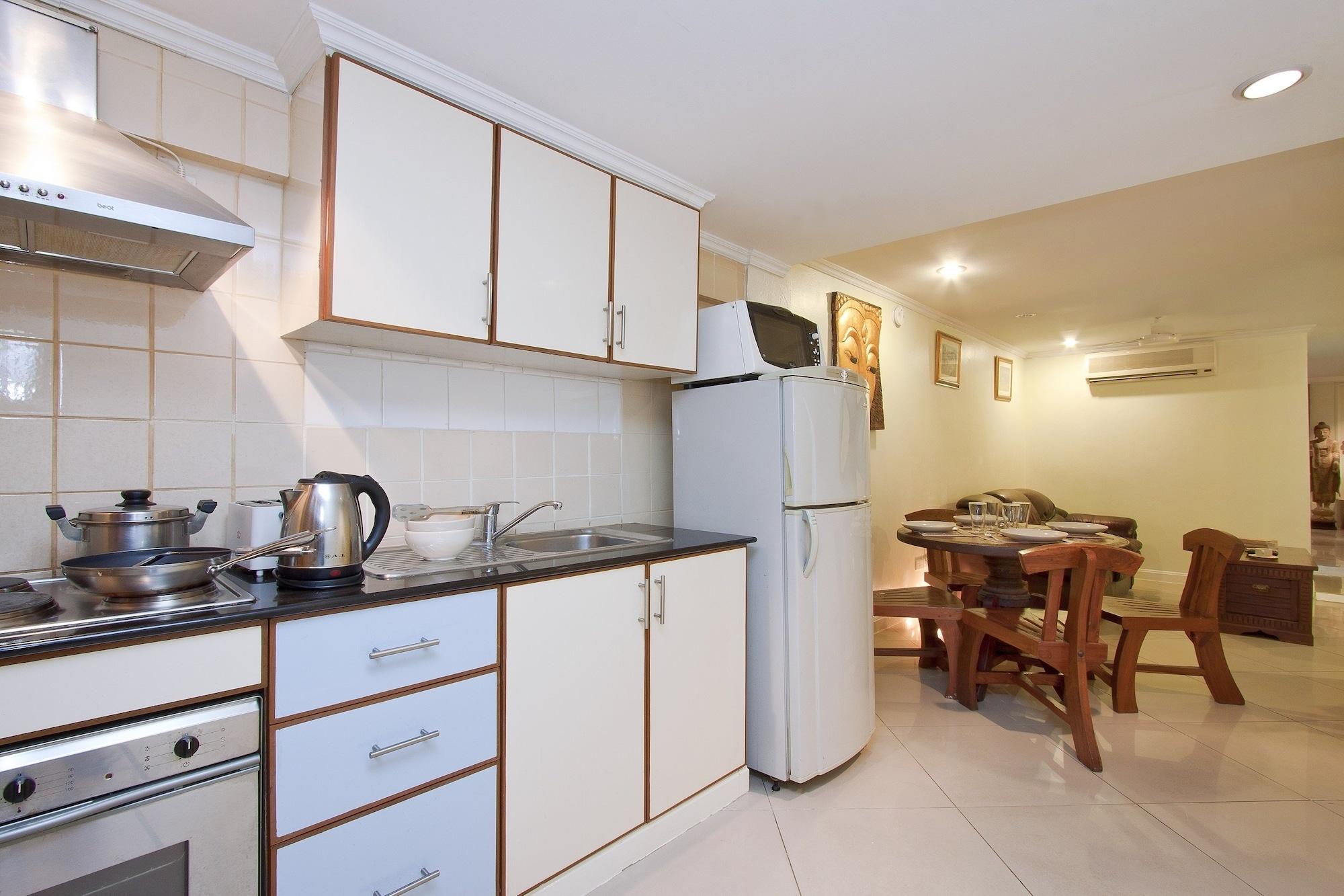 Argyle Apartments Pattaya Extérieur photo