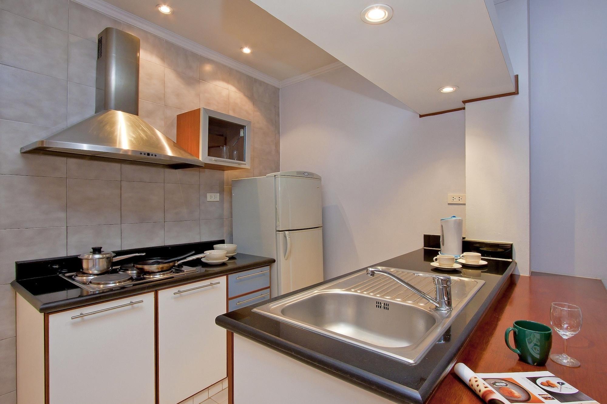 Argyle Apartments Pattaya Extérieur photo