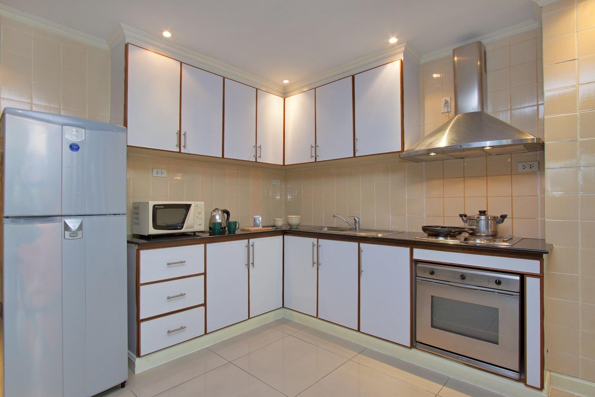 Argyle Apartments Pattaya Extérieur photo