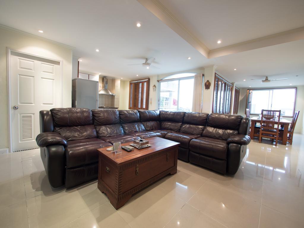 Argyle Apartments Pattaya Extérieur photo
