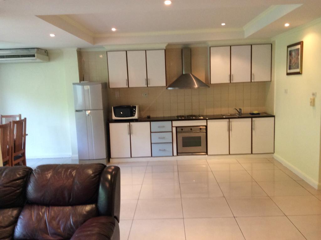 Argyle Apartments Pattaya Extérieur photo