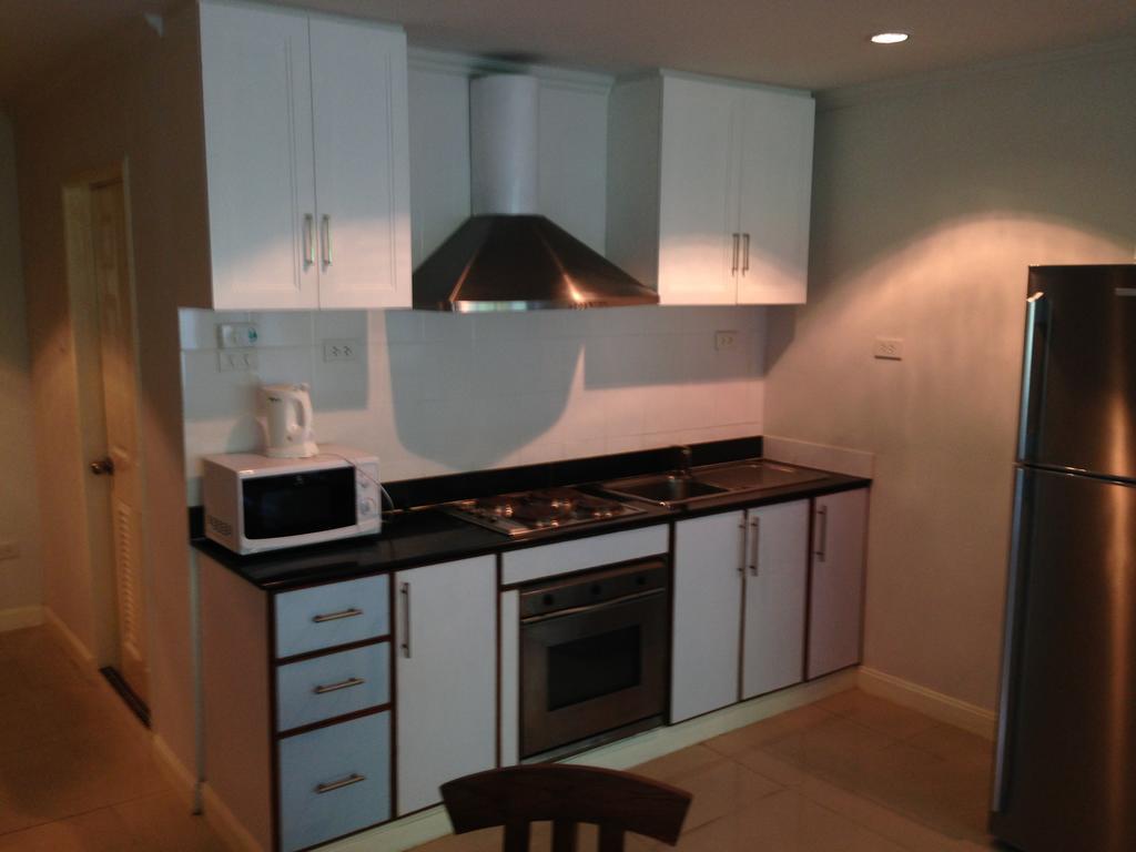 Argyle Apartments Pattaya Extérieur photo