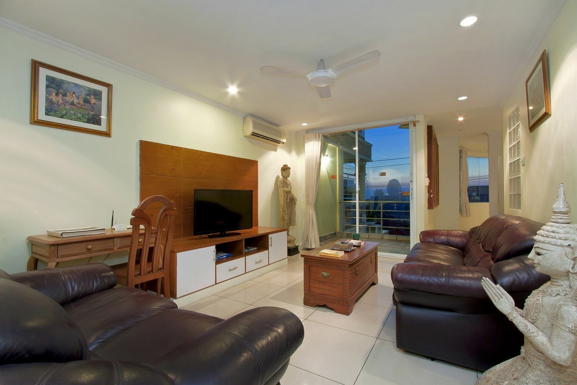 Argyle Apartments Pattaya Extérieur photo